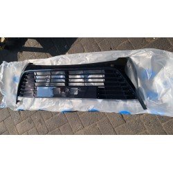 Grill bumper depan Veloz 2019
