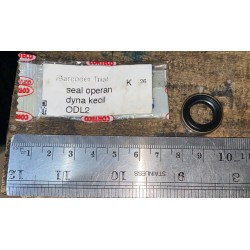 Seal operan dynasaurus kecil