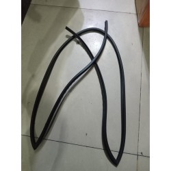 Karet Kaca depan ertiga new...