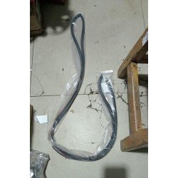 karet kaca depan tayo