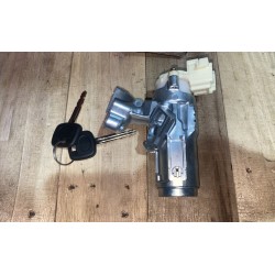 Kunci kontak Assy Avanza